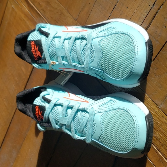 Reebok Woman’s Advanced Trainer. Digital Glow. Fuel foam. - Picture 4 of 8